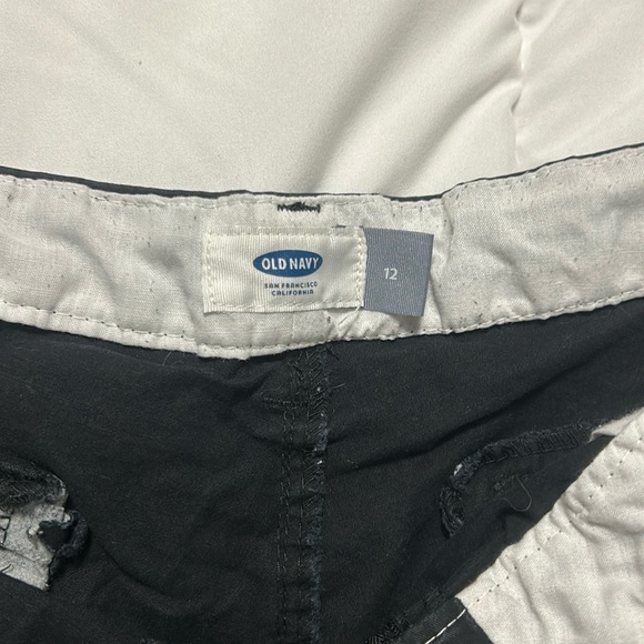 Old Navy shorts - Picture 2 of 3